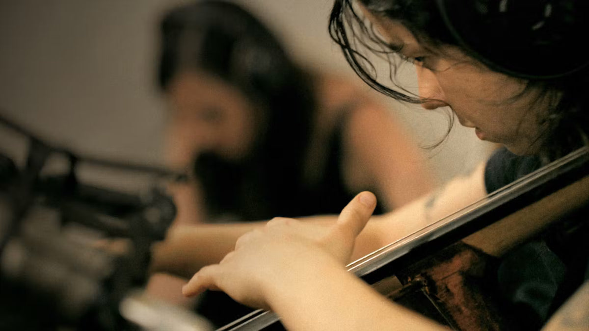 Estática — Behind the Samples